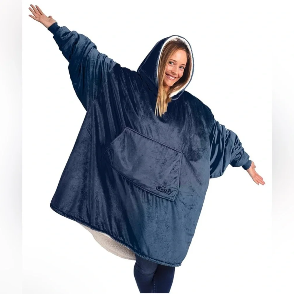 THE COMFY Original | Oversized Microfiber & Sherpa Wearable Blanket with Zipper